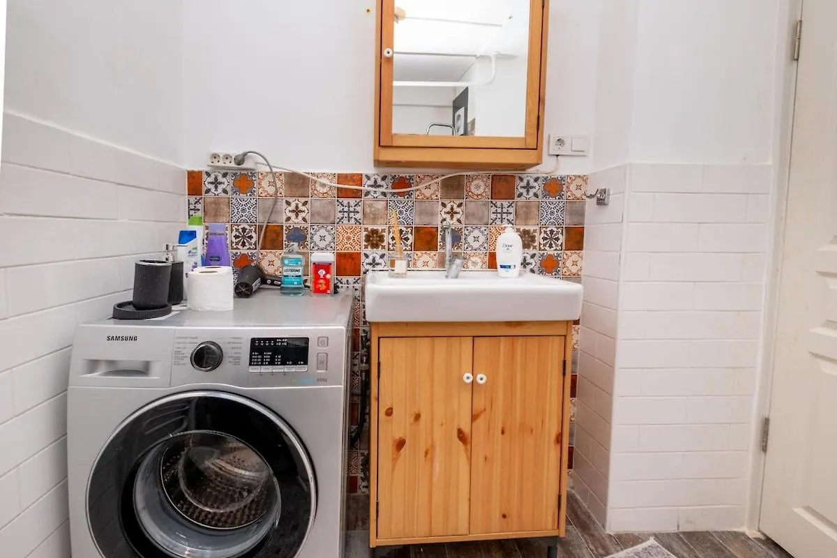 Bosphorus View With 2 Bedrooms And Central Location Istanbul